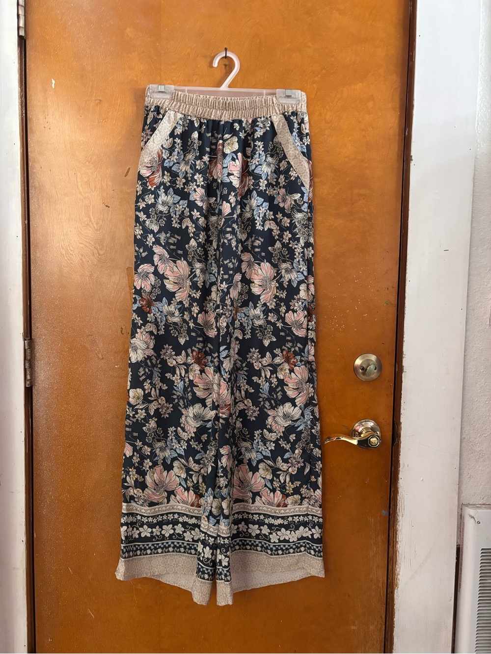 New 2 piece set. Sienna Sky. Med - Picture 5 of 11
